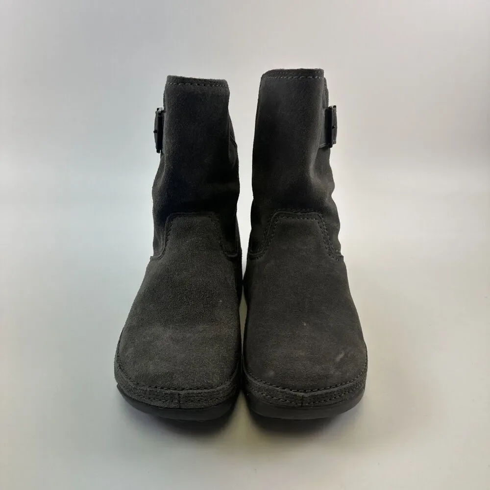 FitFlop Superboot Short Smoke Gray Suede Pull On Buckle Comfort Toning Womens 7